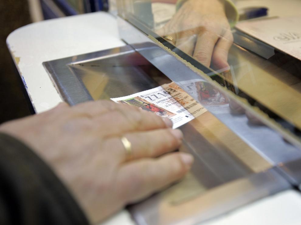 Paso A Paso Para Hacer El Cobro De Un Décimo Premiado De La Lotería De Navidad