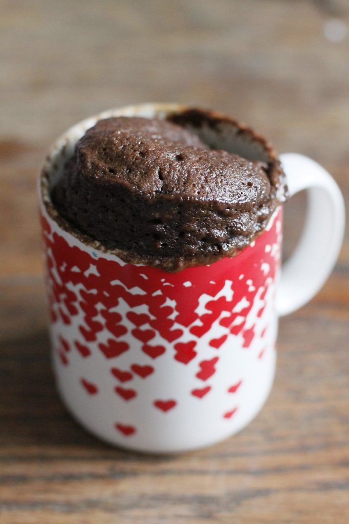Cómo hacer un brownie a la taza en cinco minutos