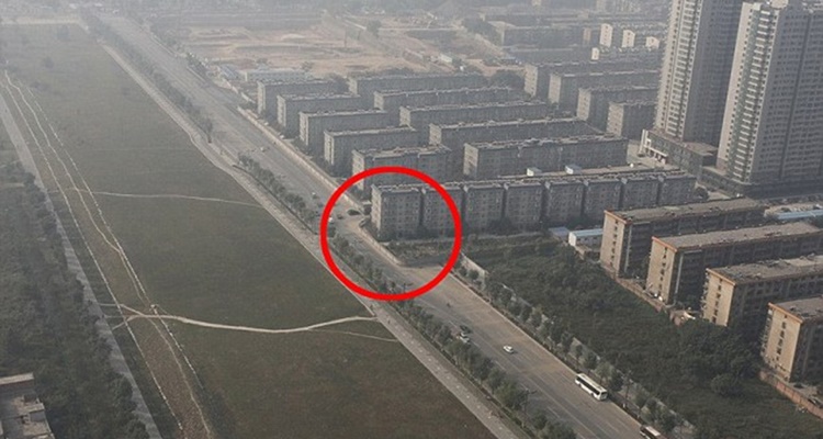 Chapuzas construcción autopista pisos China