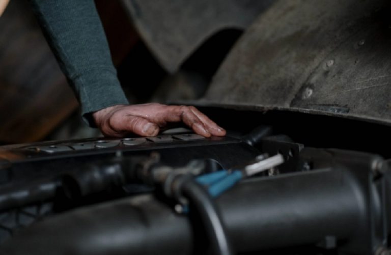Los desguaces: solución económica y efectiva para la reparación de coches
