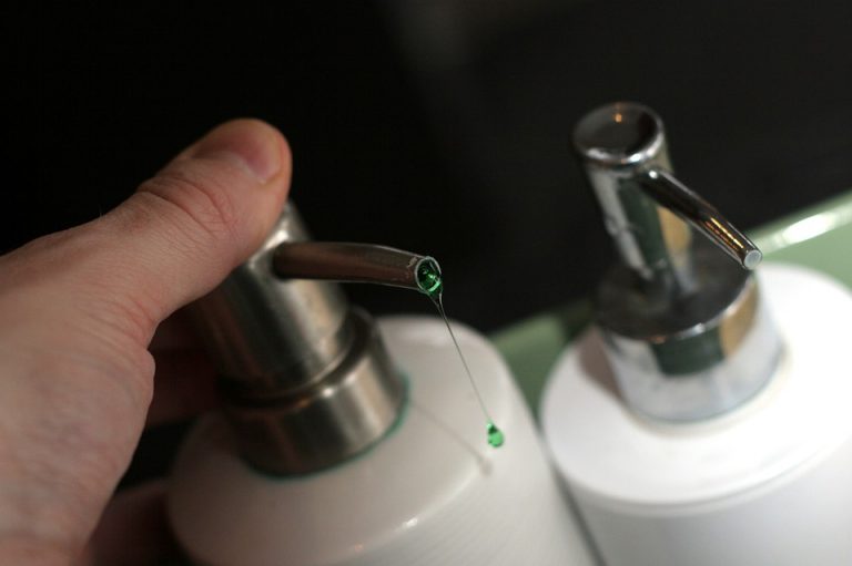 El truco para que el detergente para platos te dure un año