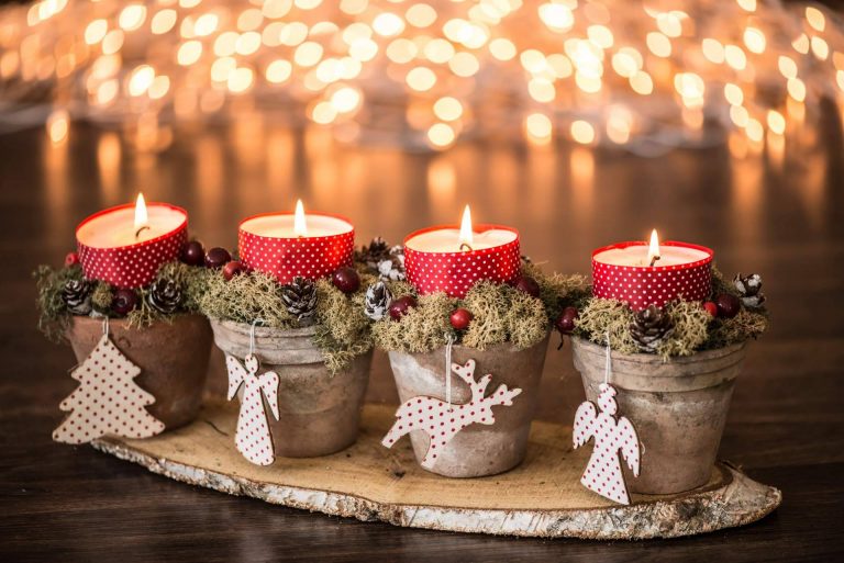 Árboles de Navidad y otra decoración navideña disponible en Ferretería24h.es
