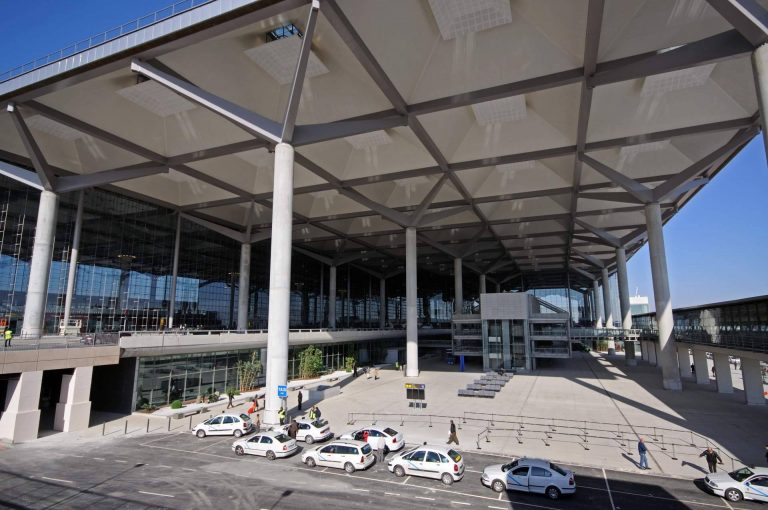 Servicios de taxi en Málaga gracias a la empresa Taxi Málaga Airport Charly Transfer 24 Hours