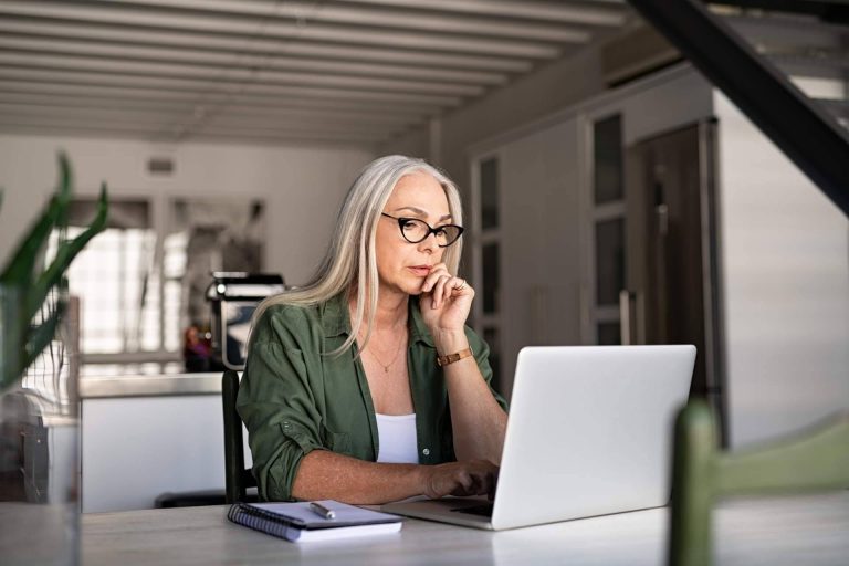 ¿De qué manera funcionan los seguros de baja laboral en España?, según Thenowo