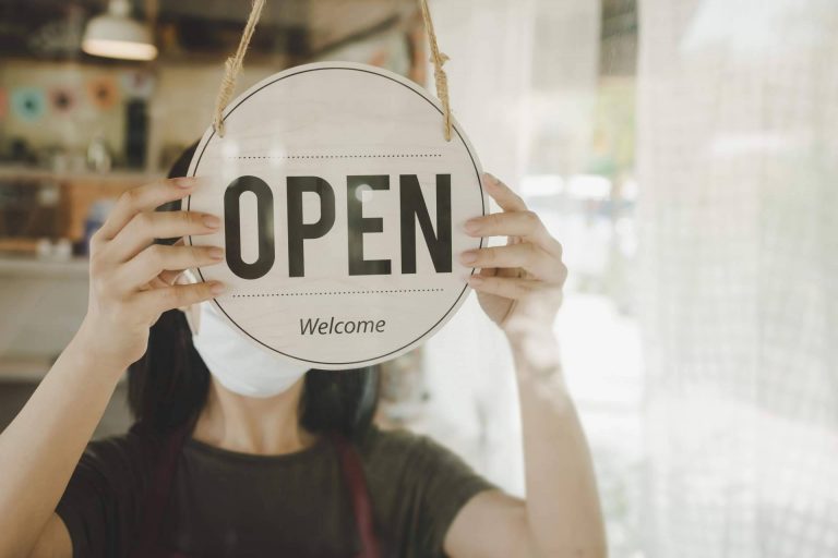 ¿Por qué motivo realizar la constitución de empresa de la mano de la gestoría Entre Trámites?