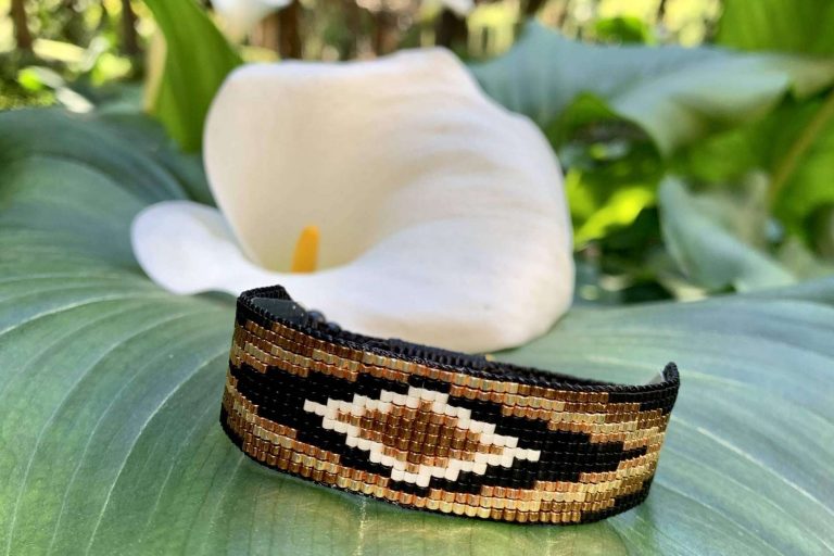 Dkary y su proyecto solidario impulsado a través de pulseras artesanales elaboradas 100% con cristales Miyuki