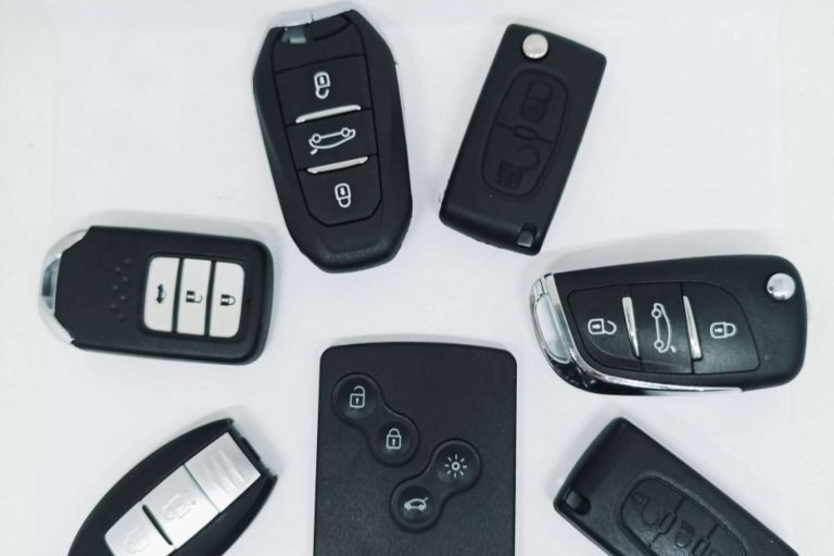 Los técnicos expertos de EGINER realizan copia llaves de coche en Barcelona