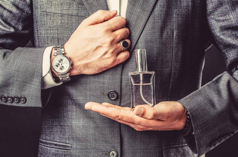 Ahorra en Bolboreta tiene una perfumería online con secciones de alta cosmética, manicura, maquillajes, perfumes hombre y perfumes mujer