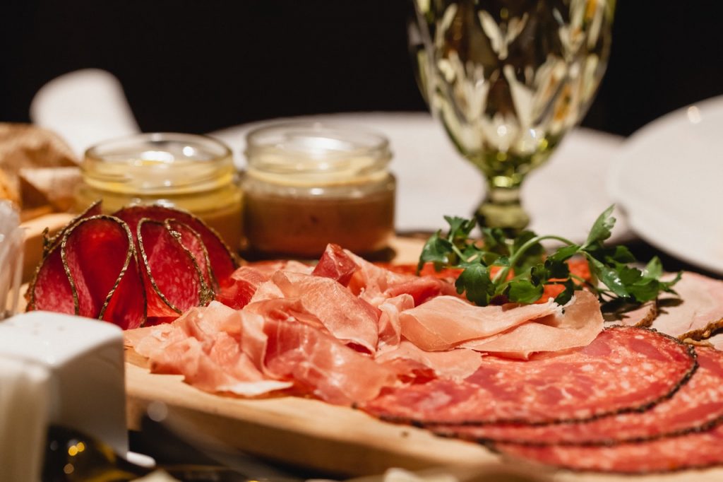 Cómo Diferenciar El Jamón Ibérico De Una Paleta Ibérica 