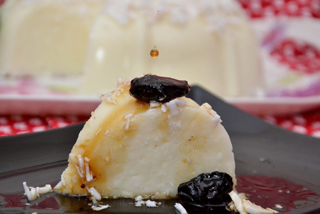 Tarta De Galletas Y Coco: Cómo Montarla Y Que No Se Caiga