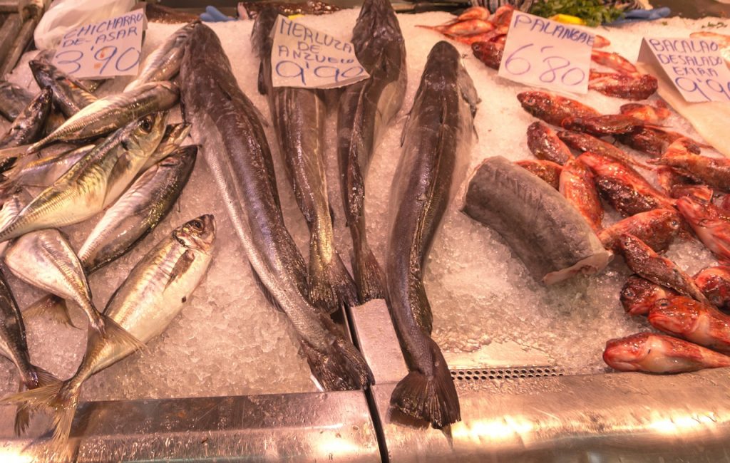 Merluza: El Truco Infalible Para Que No Se Pegue A La Sartén