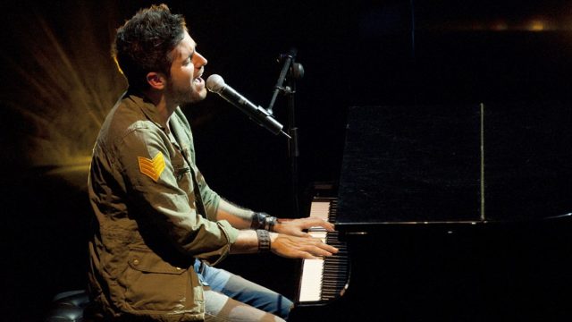 Pablo López Un Piano Y Una Voz En 360º Desde La Maestranza De Sevilla