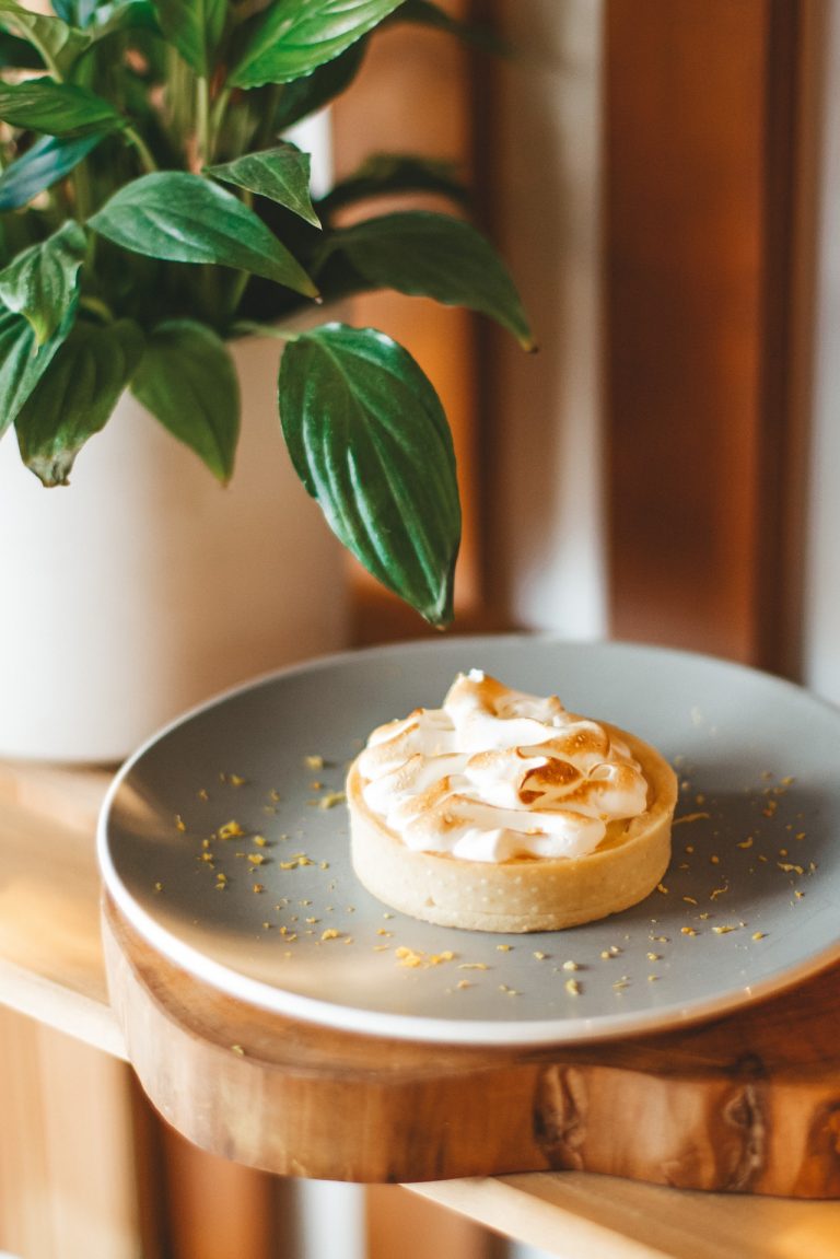 Tres deliciosas tartas navideñas: diviértete cocinando con los niños en una fiesta repostera inolvidable