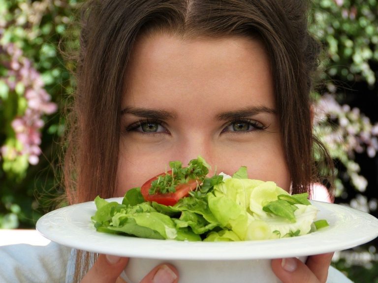 10 ensaladas perfectas para los días previos y posteriores a la Navidad