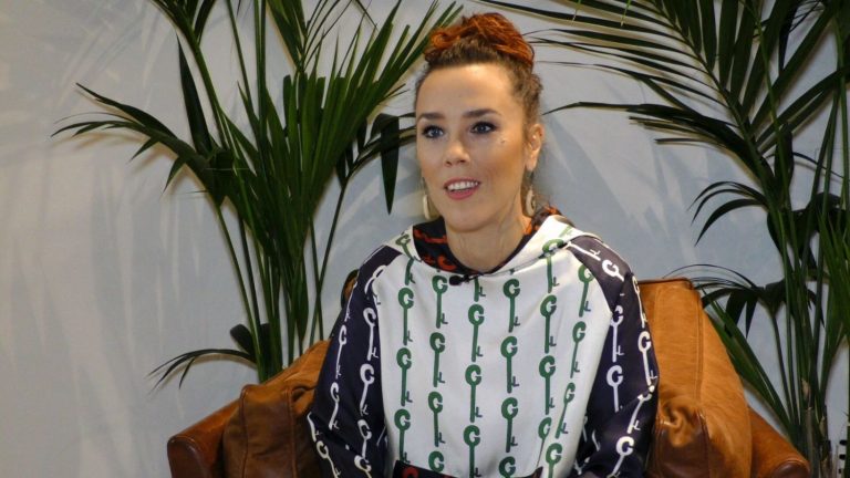 Zaz presenta ‘Isa’: «Cuando ves el estado en el que está el mundo, me entristece»