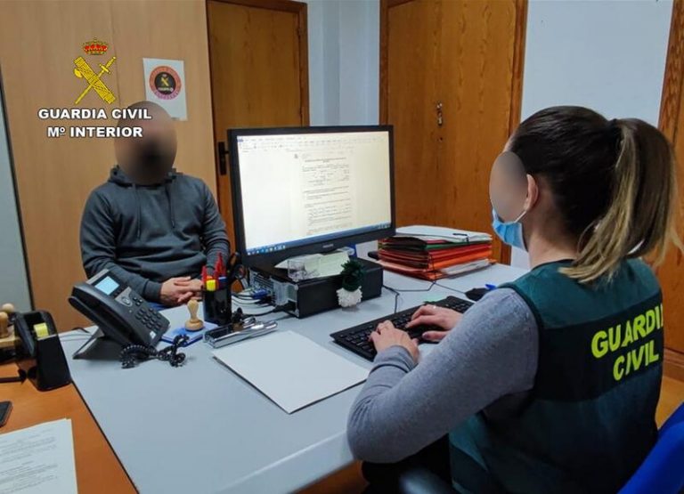 Detenido en Alicante por acosar en las RRSS a una joven con pretensiones sexuales