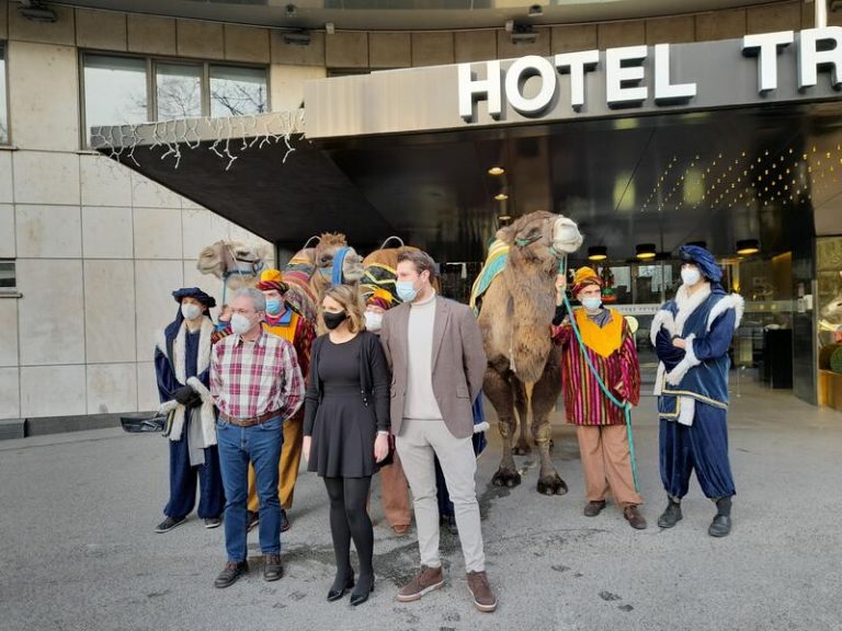 La Cabalgata en Pamplona reduce en un 60% sus participantes