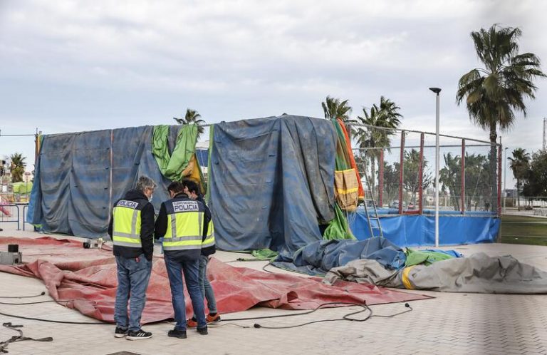 Una testigo del accidente de Mislata: «Vi a los niños en el aire y dije: ¡Madre mía, se caen!»