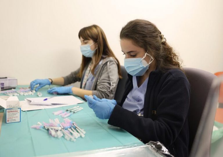La OMS ya vigila la nueva variante detectada en Francia