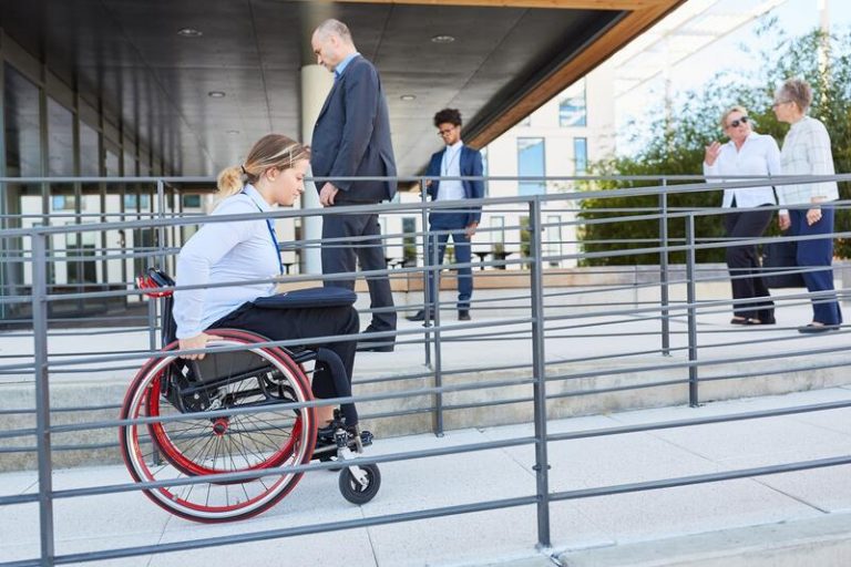 83 emprendedores con discapacidad lanzaron sus empresas con apoyo de Fundación ONCE en 2021
