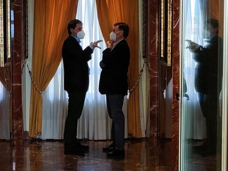 Mañueco insiste en «concentrar el voto en el Partido Popular