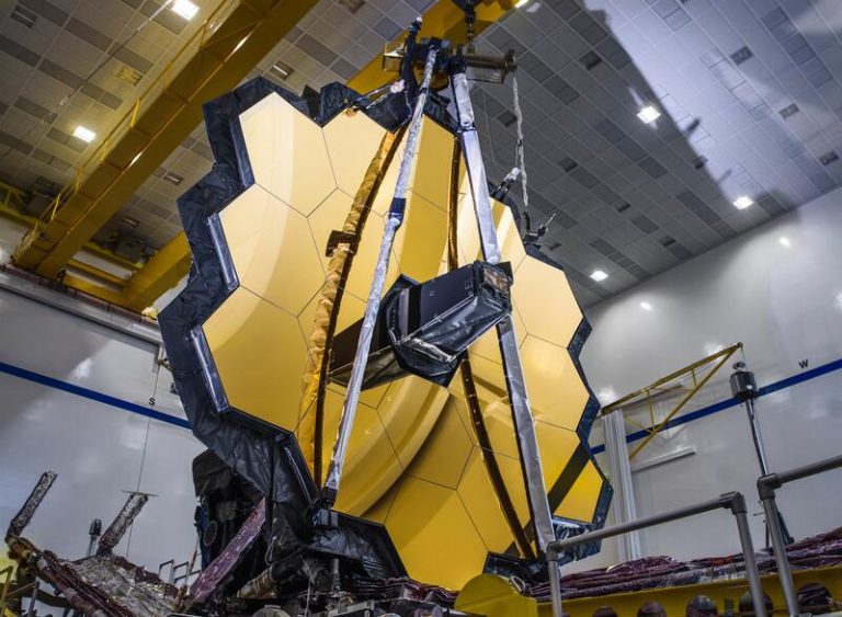 Concluye el despliegue del telescopio espacial Webb