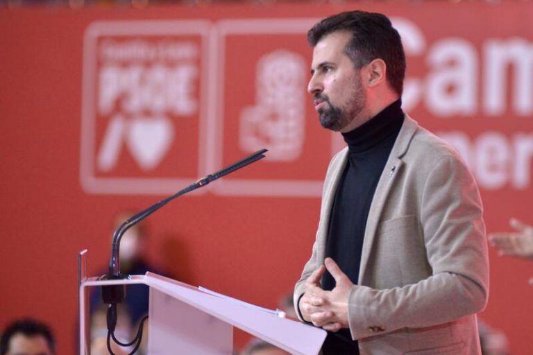 Tudanca advierte a Mañueco de que la «única manera» de acabar con las ocurrencias es que no vuelva a ser presidente