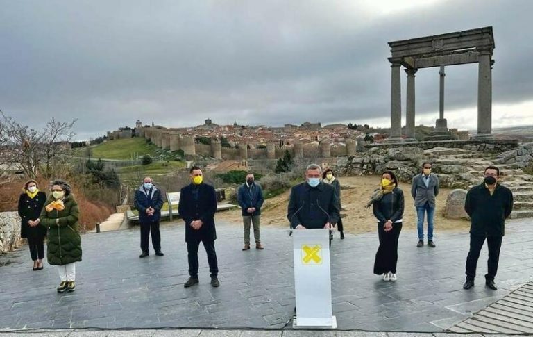 XAV presenta una candidatura de «personas comprometidas que buscarán defender en Castilla y León el interés de los abulenses»