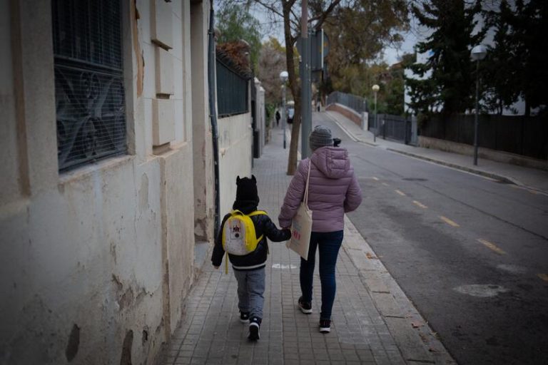 Cataluña nombra a 1.517 docentes sustitutos en el primer día del segundo trimestre