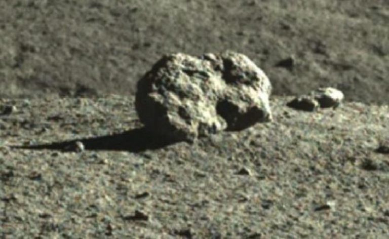 El rover chino supera mil metros en la cara oculta de la Luna