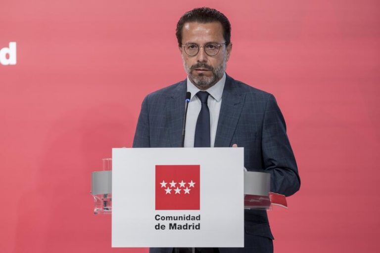 Ayuso lleva a los tribunales al Gobierno por el reparto «arbitrario» de fondos UE