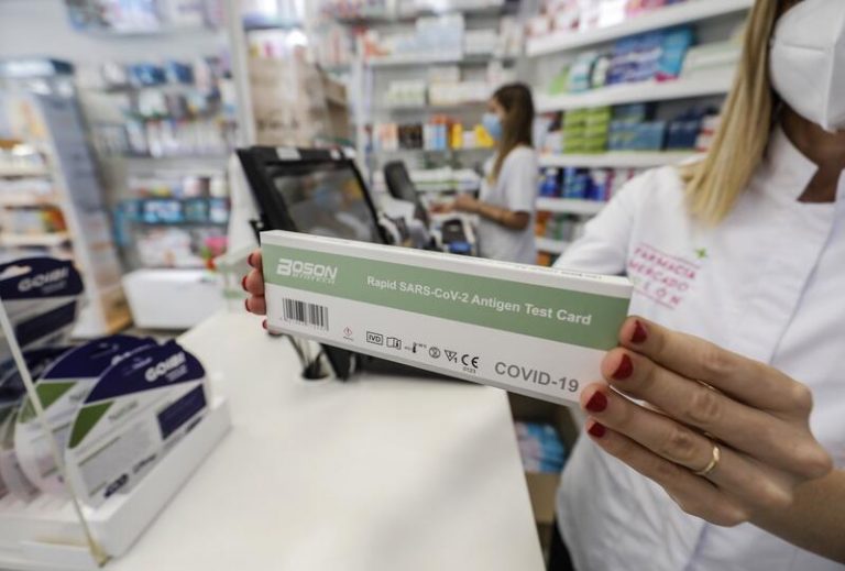 Canarias suma otras seis muertes y 6.769 nuevos positivos