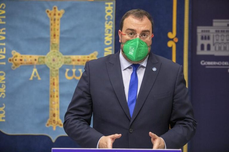 Barbón advierte de que el acuerdo de la reforma del Estatuto de Autonomía ha de llegar este mes