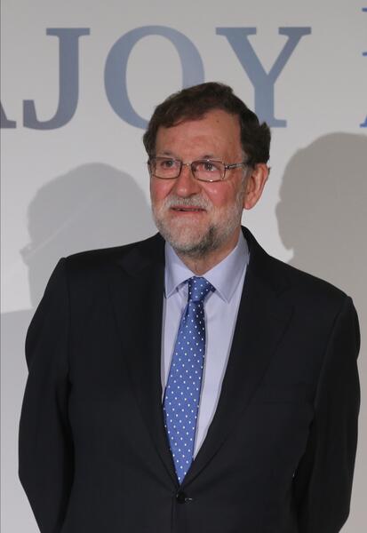 Rajoy apoya que el PP no vote a favor de la reforma laboral del Gobierno