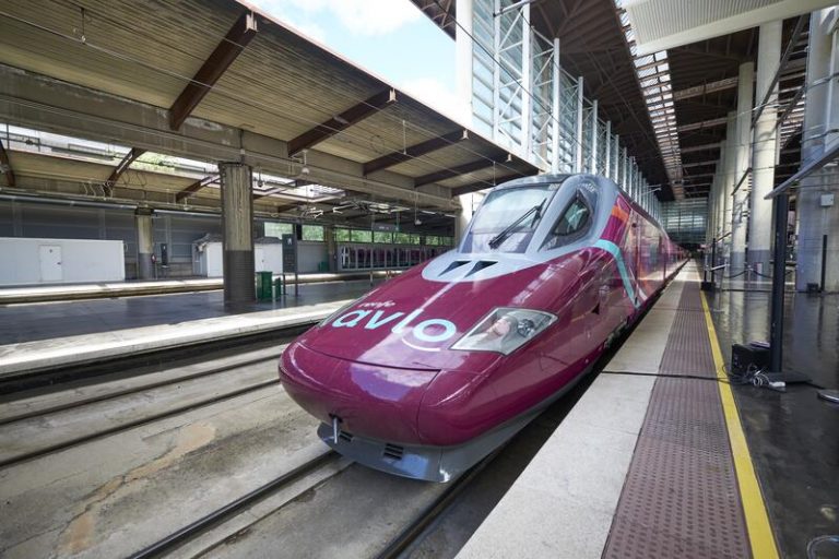 Renfe anuncia la llegada de su tren ‘low cost’ a Valencia el 21 de febrero