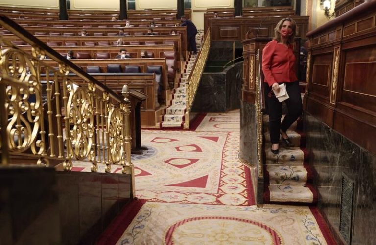Cs afea al Gobierno la subida de peajes en la factura de la luz