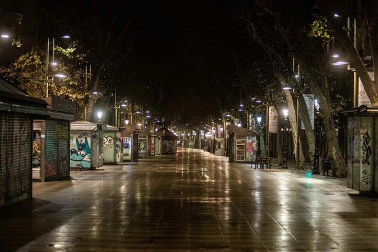 Cataluña confirma que el toque de queda acabará este viernes