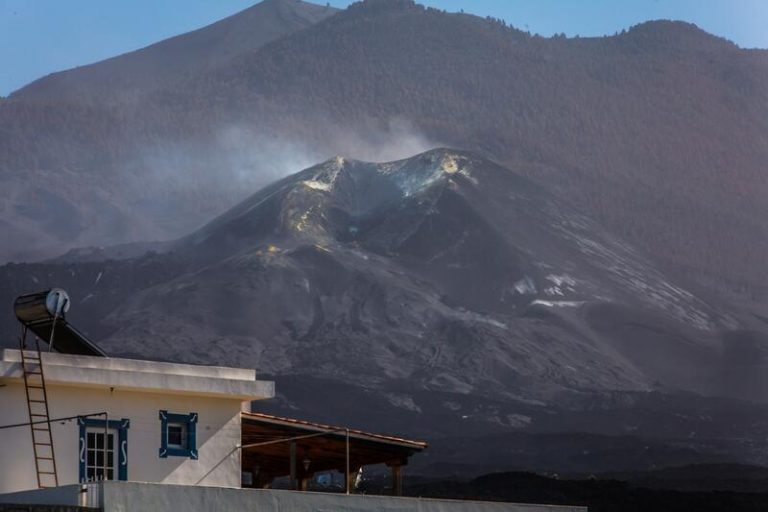 ‘Santander Ayuda’ de Banco Santander dedicará 150.000 euros en su 24 edición a proyectos sociales de La Palma