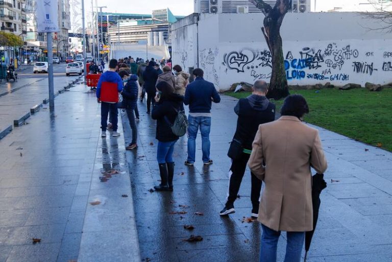 Bajan los casos activos y hospitalizados en Galicia