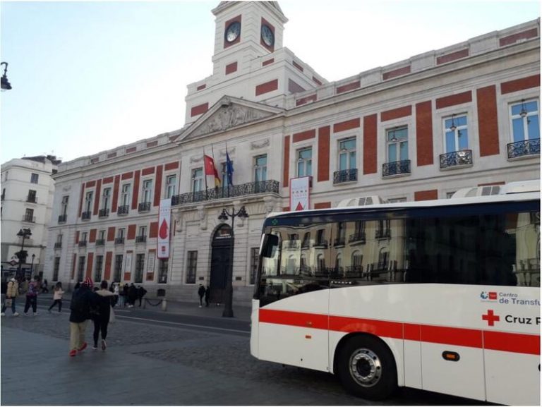Continúa el maratón de donaciones de sangre porque Madrid «necesita 900 bolsas diarias»