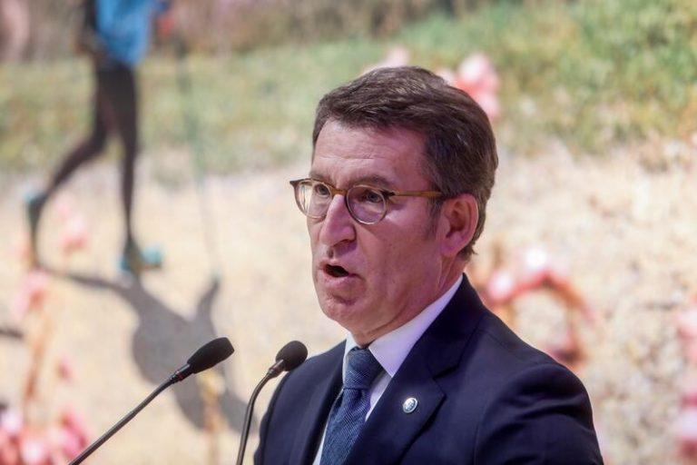 Feijóo admite que le «sabe mal» que el rey emérito viva fuera