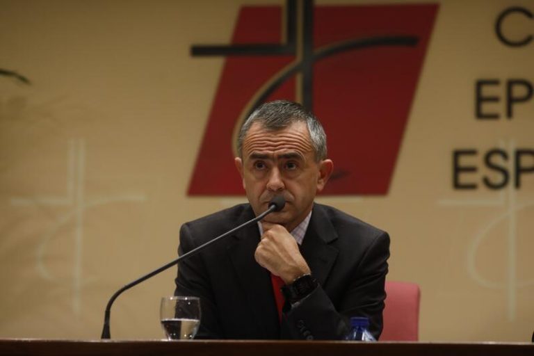 La Conferencia Episcopal: «La Iglesia no quiere que se le atribuya ningún bien que no sea suyo»