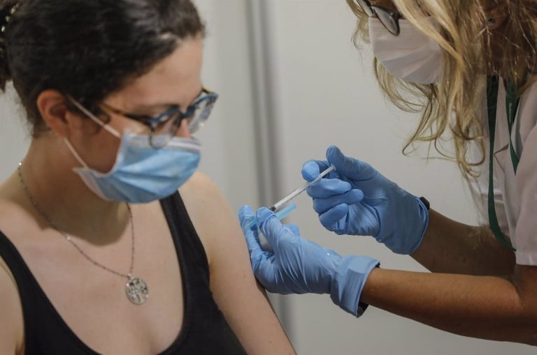 Canarias registra 5 muertes el último día y los nuevos positivos alcanzan los 5.549
