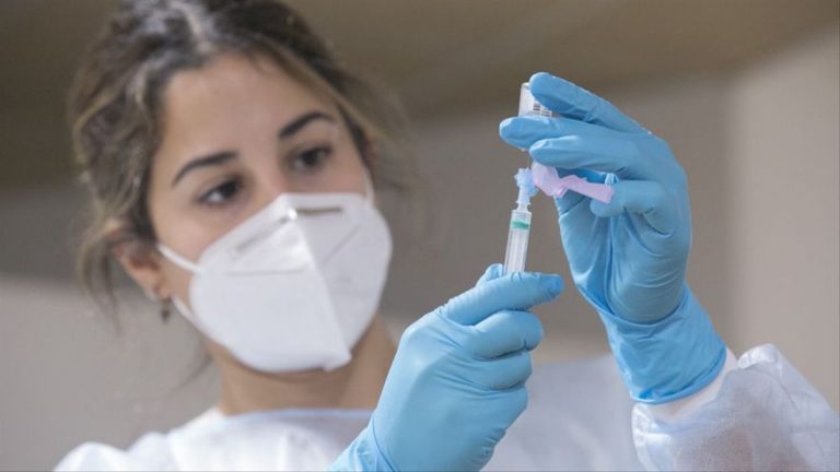 Canarias registra 5 muertes en las últimas 24 horas y suma 2.799 positivos más