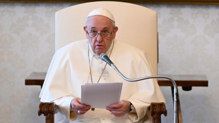 El Papa dice que los directivos cristianos deben interesarse por las penas de sus empleados