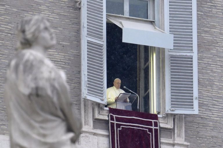 El Papa muestra su preocupación por las tensiones entre Ucrania y Rusia