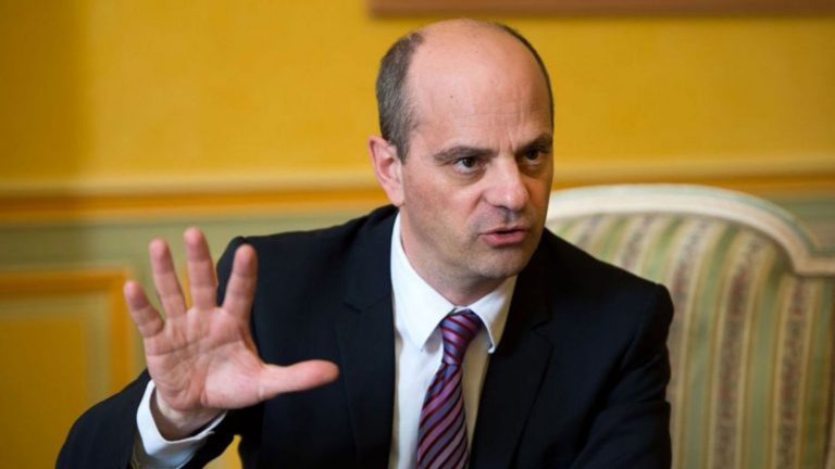 El ministro de Educación francés «se arrepiente» de estar en Ibiza cuando anunció el protocolo de las escuelas