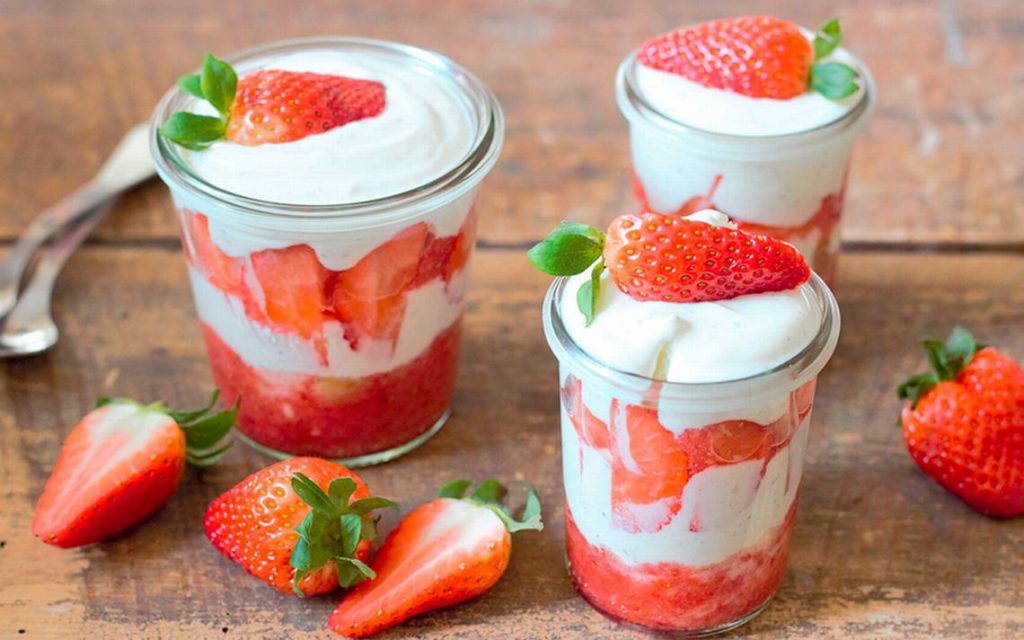 Yogur Con Frutas