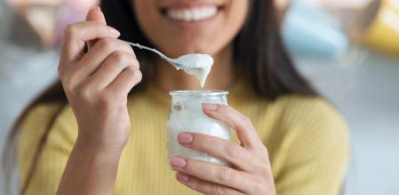 Estas Son Las Diferencias Entre Un Yogur Griego Y Uno Natural