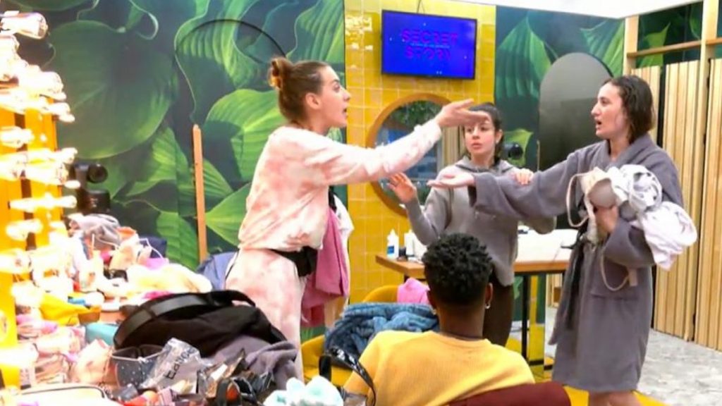 La Guerra Ha Empezado En Secret Story Carmen 